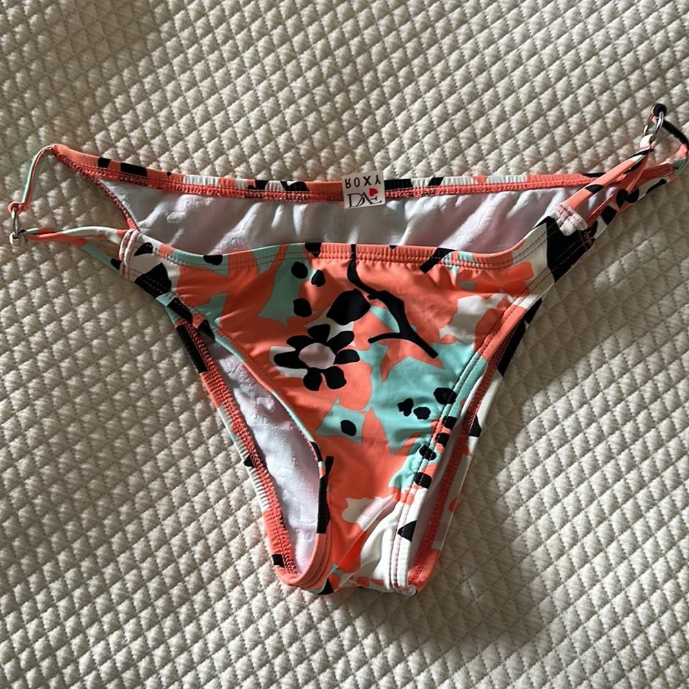 DVF x Roxy Bikini - Picture 3 of 6